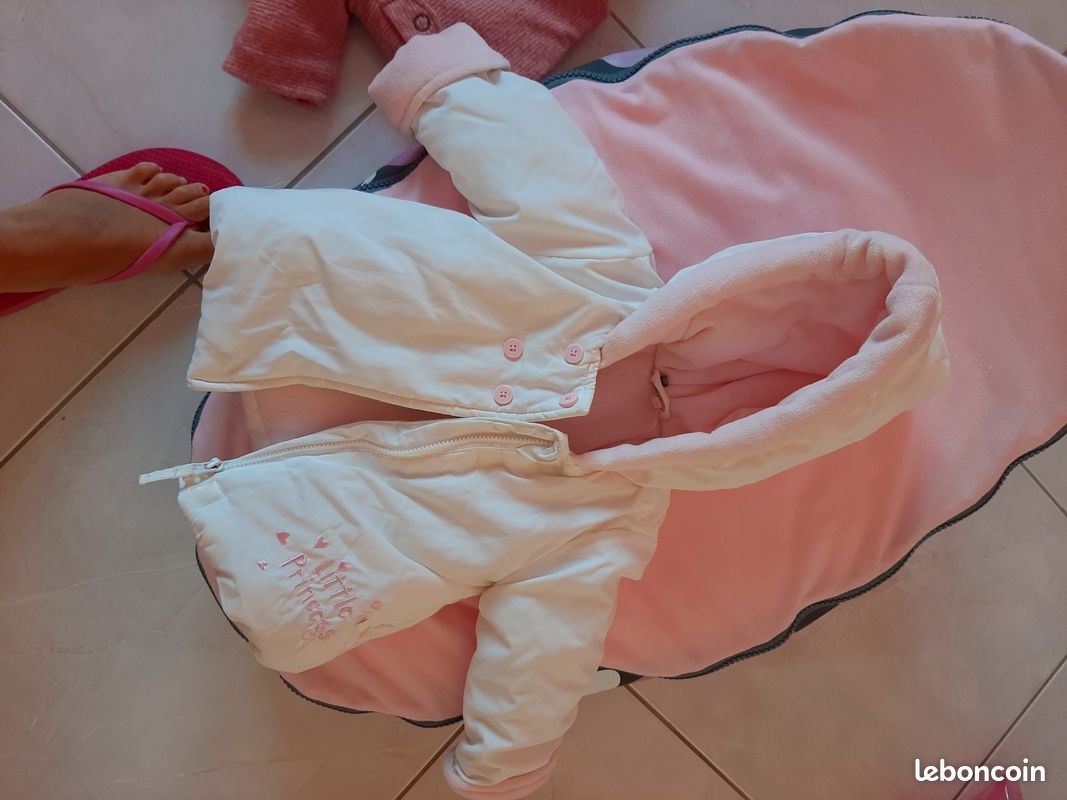 Vends vêtements et gigoteuses filles (image 4)