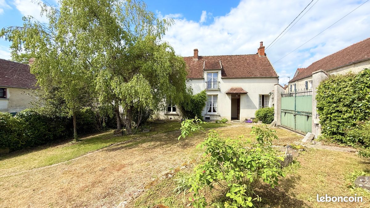 Maison 6 pièces 123 m² · à La Ferté-Gaucher · 123 m² · 240 000 €