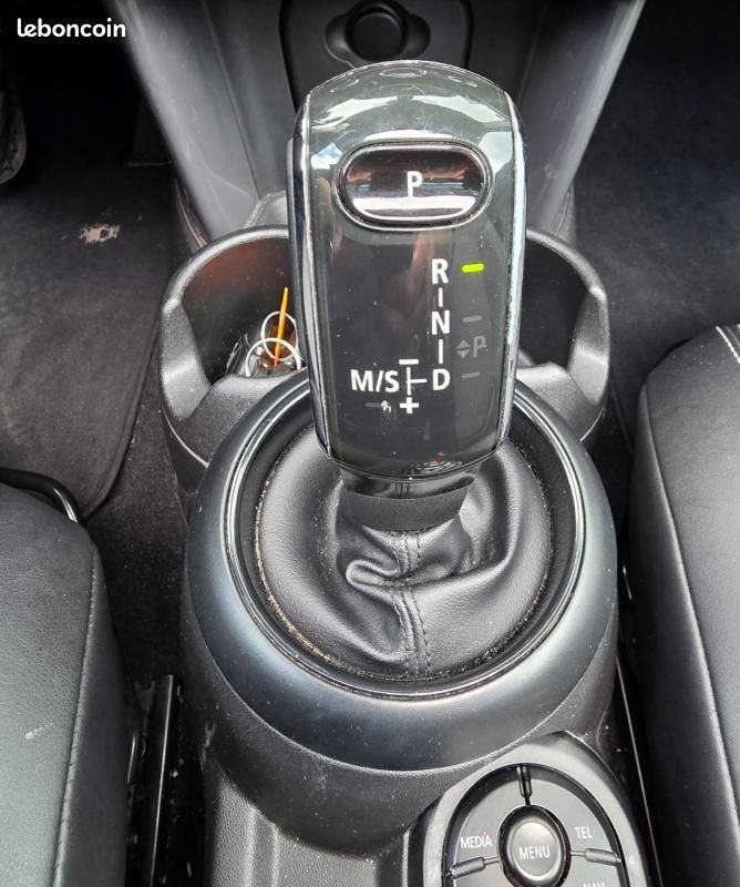 Mini 3 portes HATCH F56 Cooper D 116 ch BVA7 Edition Blackfriars (image 17)