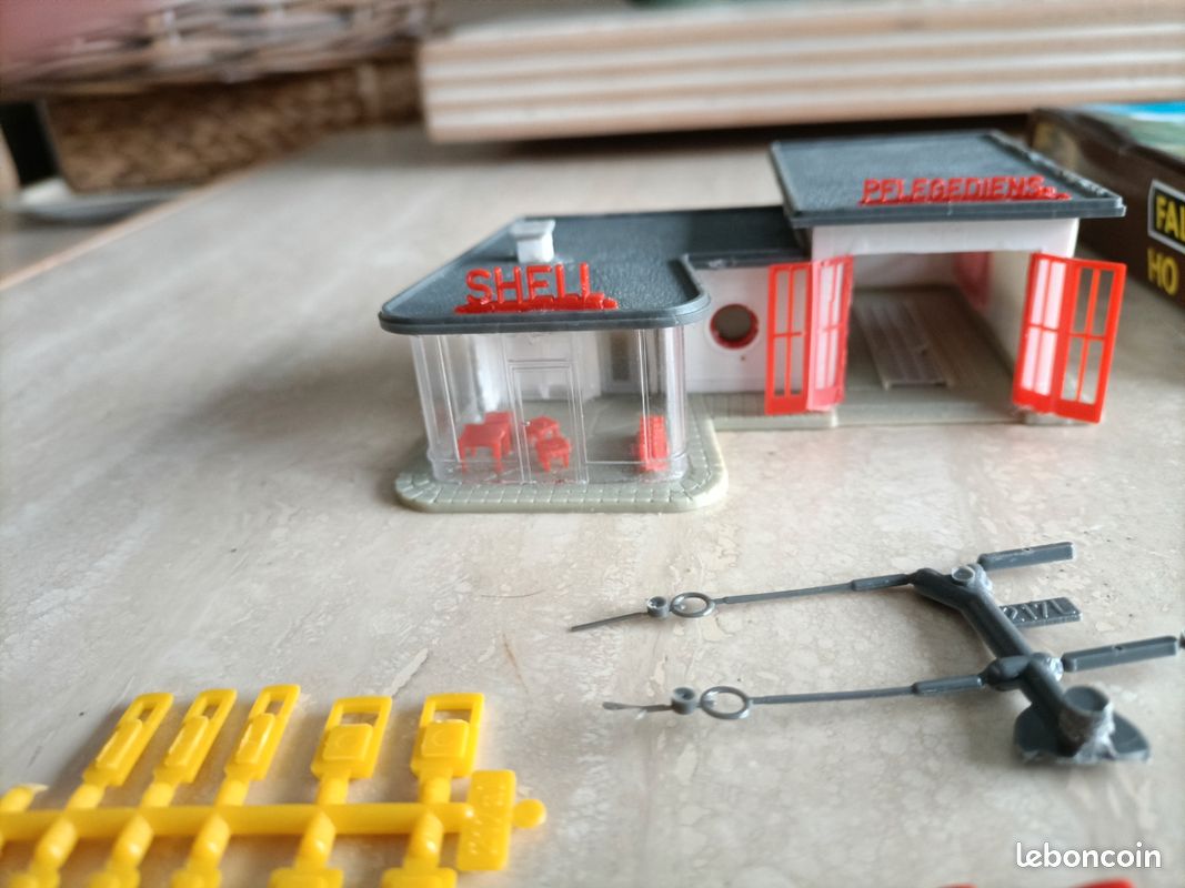 Maquette Station Service FALLER échelle HO - Neuf, Référence 130347, Plastique