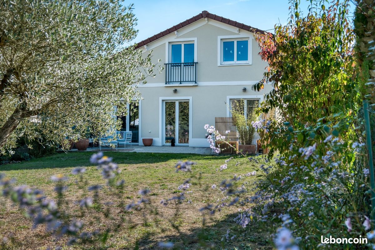 Maison 5 pièces 140 m² · à Saint-Rémy-lès-Chevreuse · 140 m² · 549 000 €