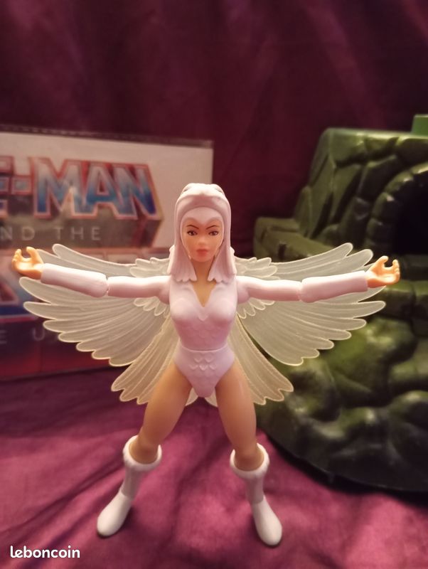 Sorceress white motu origins (image 1)