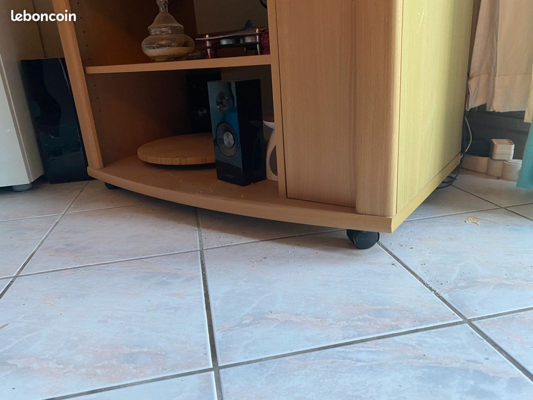 Meuble Tv pratique et efficace (image 5)
