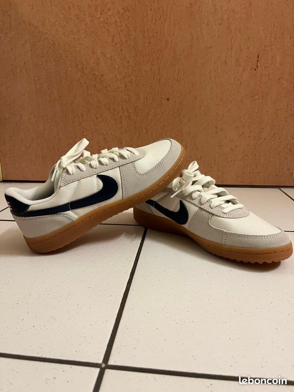 Nike Field General Beige/Bleue (image 1)