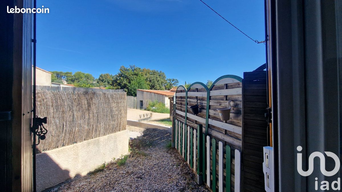 Appartement 2 pièce(s) 49 m²à louer Aubagne