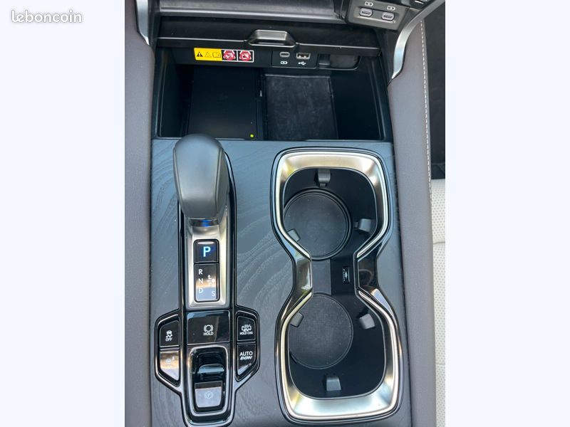 Lexus RX 450h+ Executive 4WD (image 13)