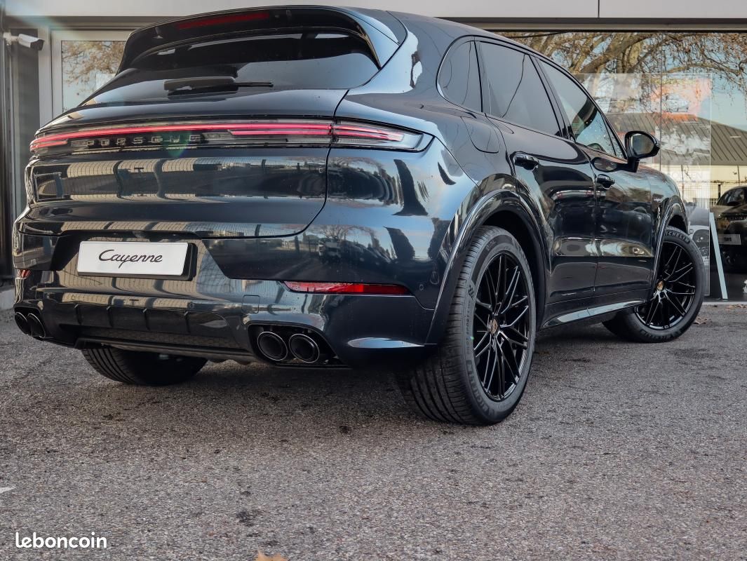 Porsche Cayenne E-Hybrid 3.0 V6 470 ch Black Edition (image 9)