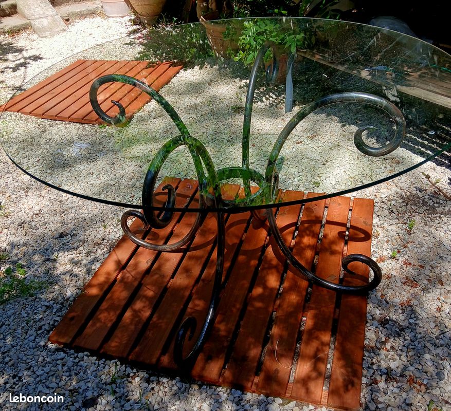 Table de salle à manger verre et fonte forgée (image 5)