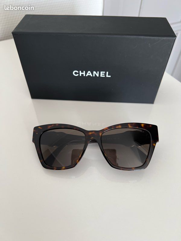 Lunettes de soleil Chanel oversize écaille (image 1)