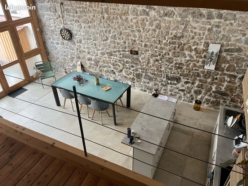 Appartement 3 pièces 90 m² · à Mouthe · 90 m² · 205 000 €