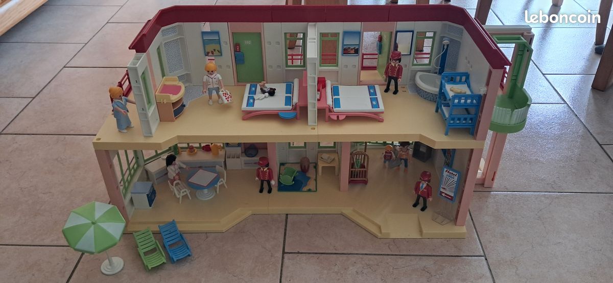 Hôtel playmobil (image 1)