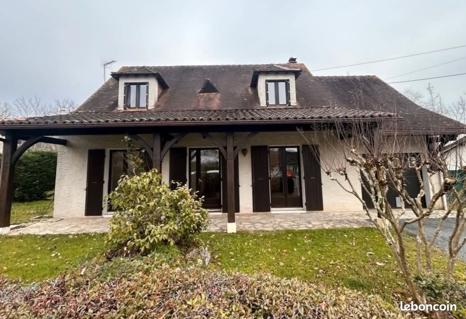 Maison 6 pièces 117 m² · à Saint-Barthélemy-de-Bellegarde · 117 m² · 157 000 €