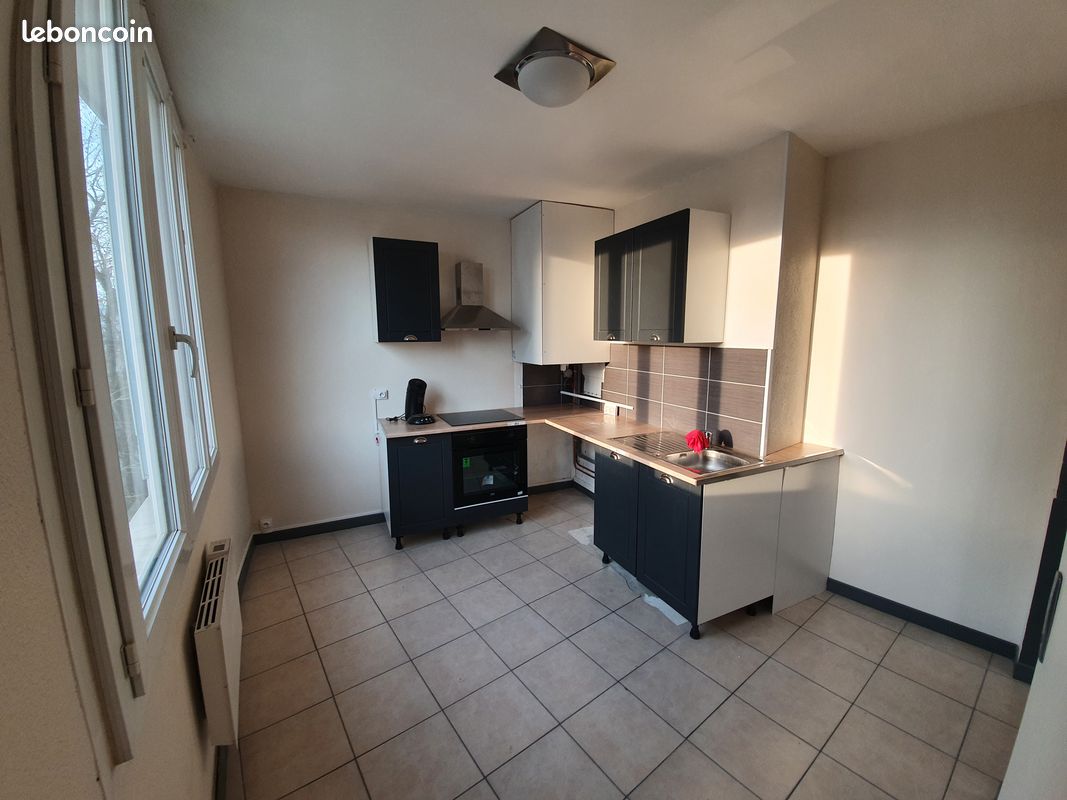 Appartement 2 pièces 47 m² · à Bourg-lès-Valence · 47 m² · 650 €/mois