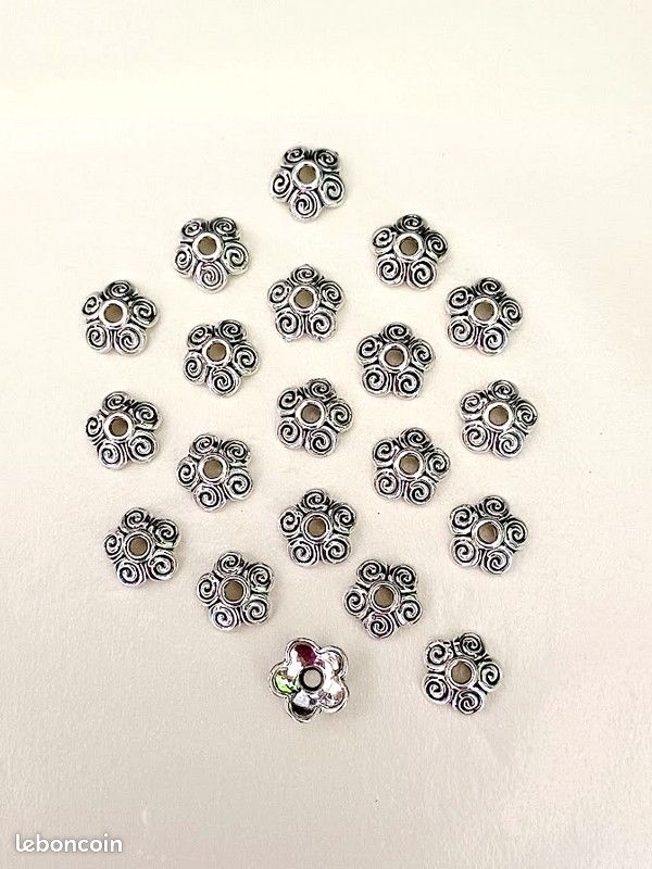 20 Perles caps calotte coupelle _ Fleur 10X3,6mm _ Apprêts création bijoux _ A114 (image 1)