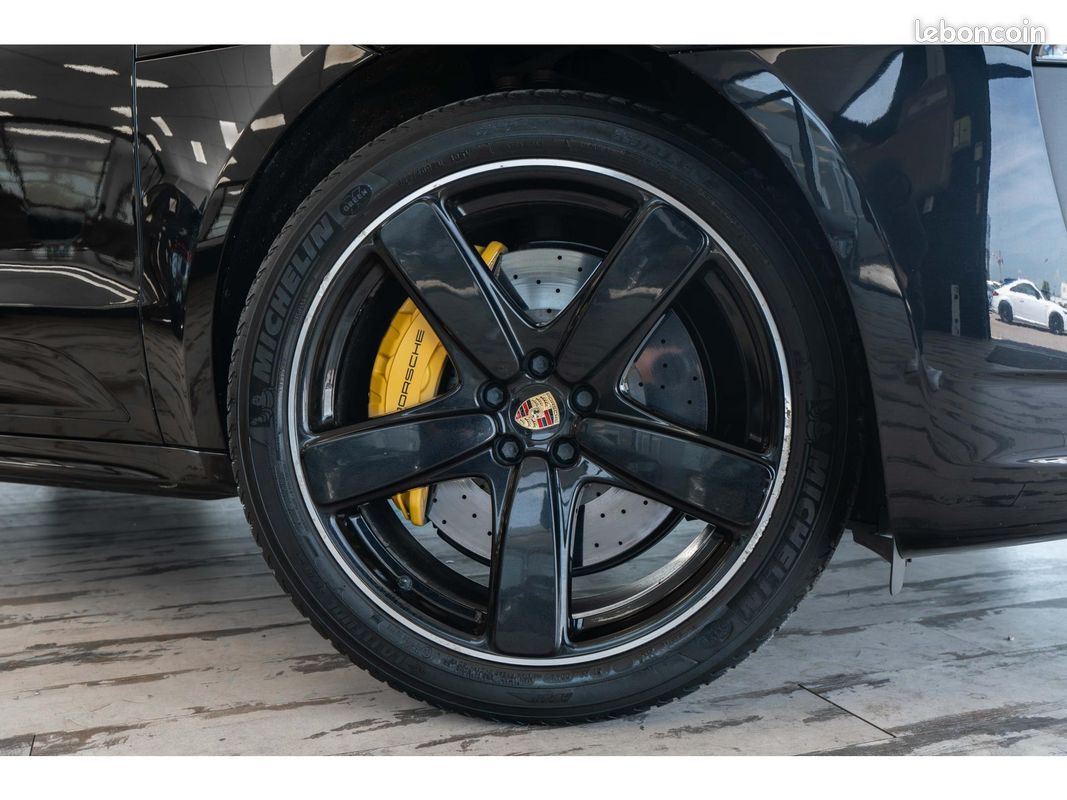 PORSCHE MACAN 3.6i V6 440 PDK Turbo Pack Performance (image 7)
