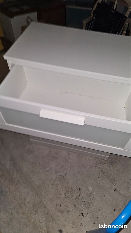 Commode 3 tiroirs IKEA Brimnes blanche avec tiroir vitré (image 4)