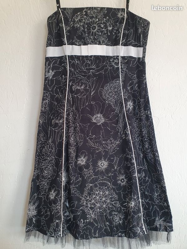 Robe bustier taille 2 (image 1)