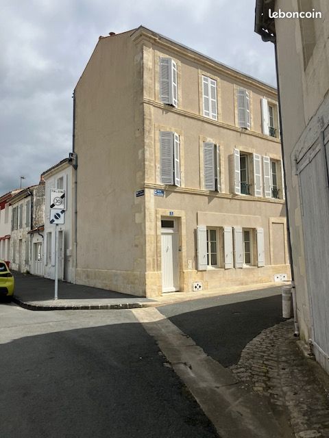 Maison 8 pièces 170 m² · à Saint-Jean-d'Angély · 170 m² · 231 000 €