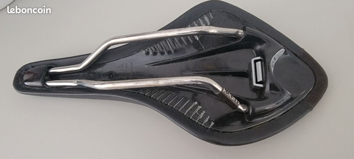 Selle Fizik Arion Kium Pro Cyclisme Équipe Blanc Pro + Ruban Adhésif Guidon