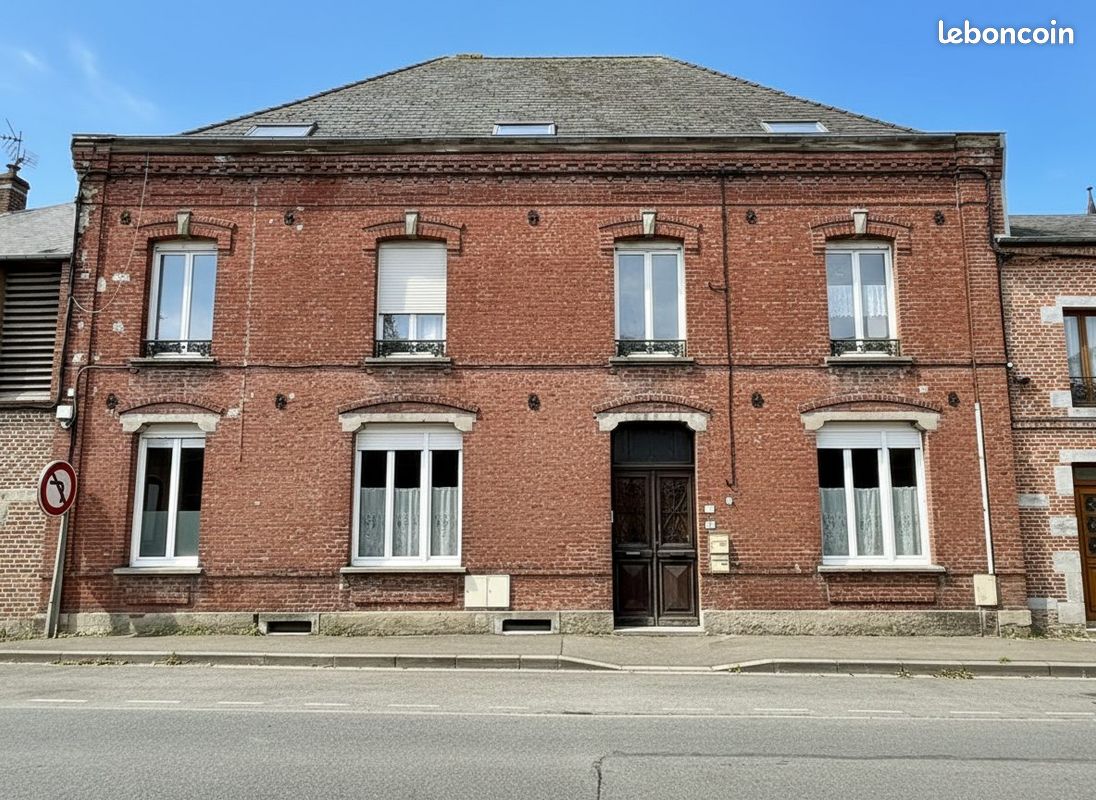 Maison 10 pièces 300 m² · à Maroilles · 300 m² · 190 000 €