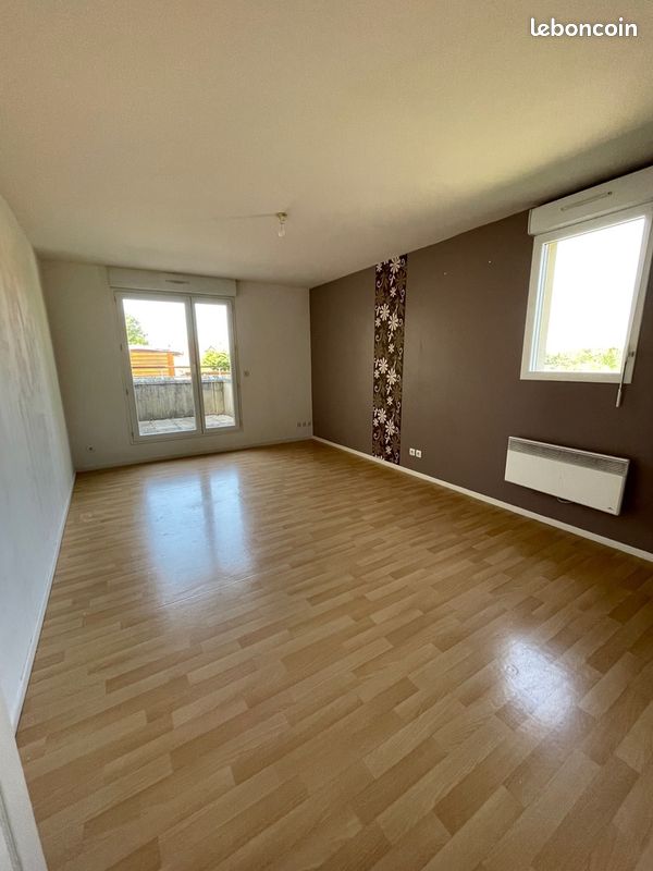 Appartement 3 pièces 65 m² · à Égly · 65 m² · 960 €