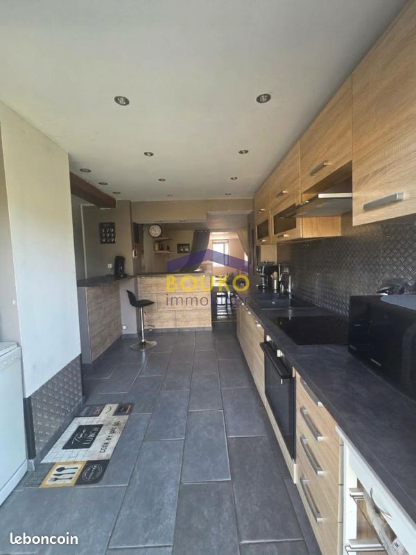 Maison 4 pièces 200 m² · à Diesen · 200 m² · 139 000 €