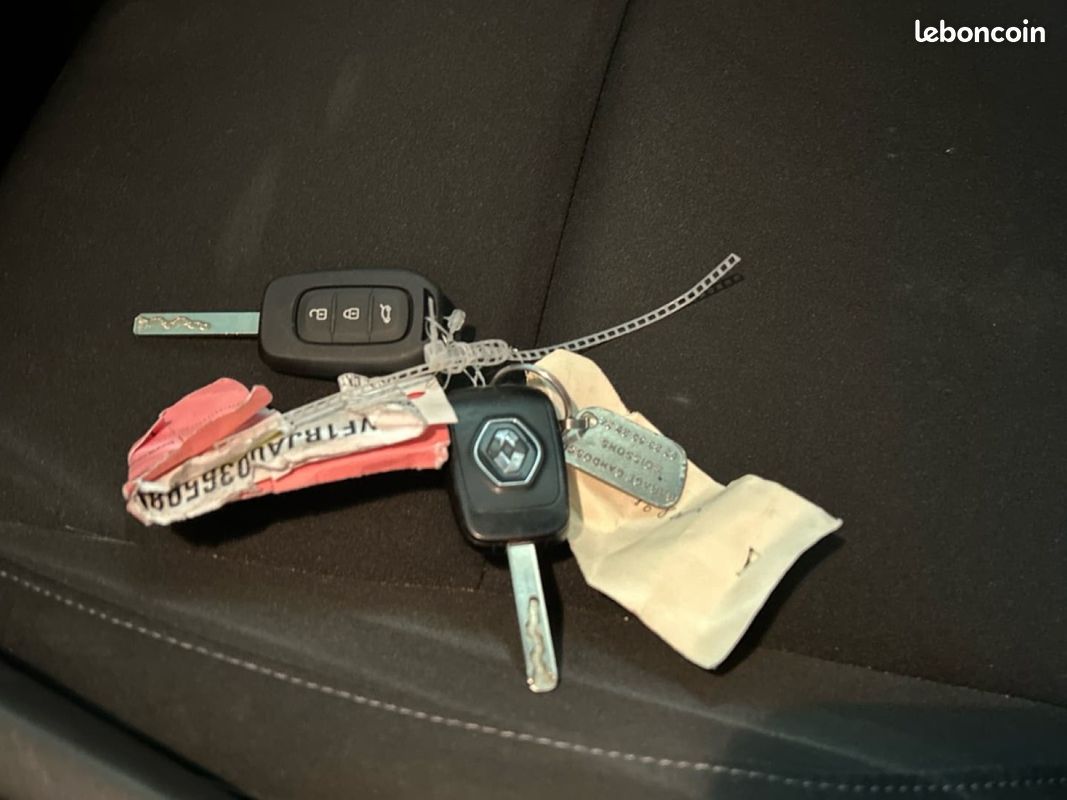 Renault clio v societe clio blue dci 85 air nav/gps/tva/credit possible (image 14)