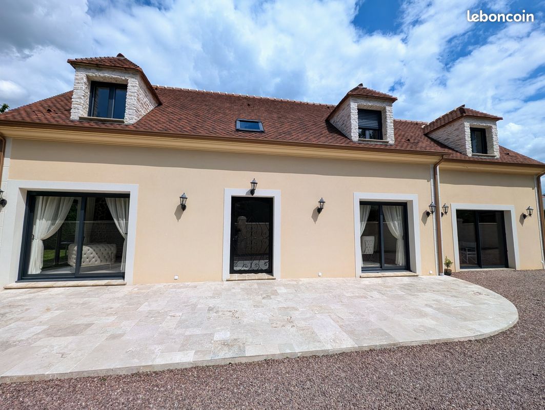 Maison 6 pièces 205 m² · à Garancières · 205 m² · 595 000 €