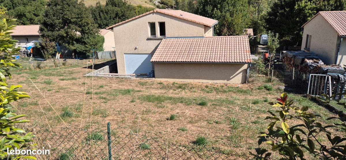 Maison 4 pièces 100 m² · à Vesc · 100 m² · 700 €/mois
