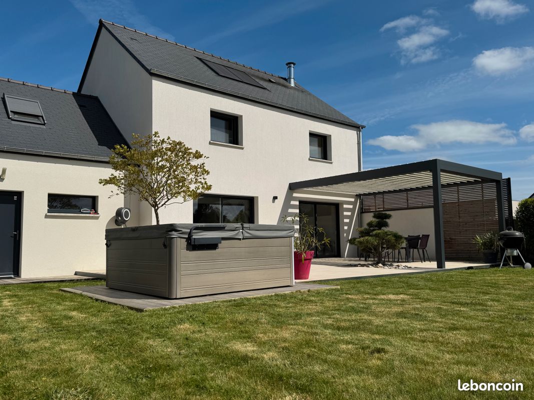 Maison 6 pièces 133 m² · à Noyal-Châtillon-sur-Seiche · 133 m² · 469 000 €