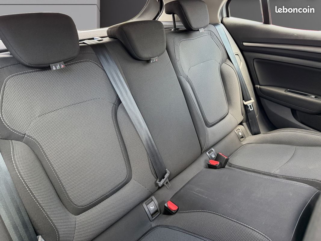 RENAULT MEGANE 1.5 BLUE DCI 115 TECHNO EDC 115Ch Garantie 12 mois (image 13)