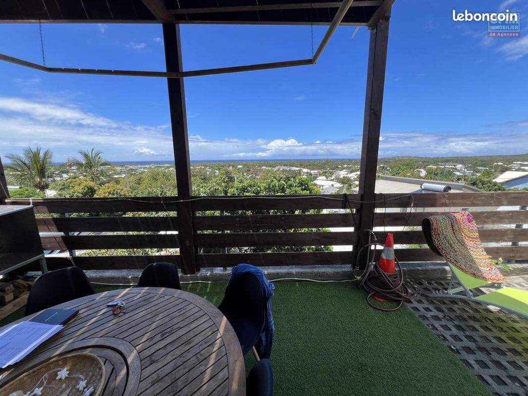 Maison 4 pièces 160 m² · à L'Étang-Salé · 160 m² · 490 000 €