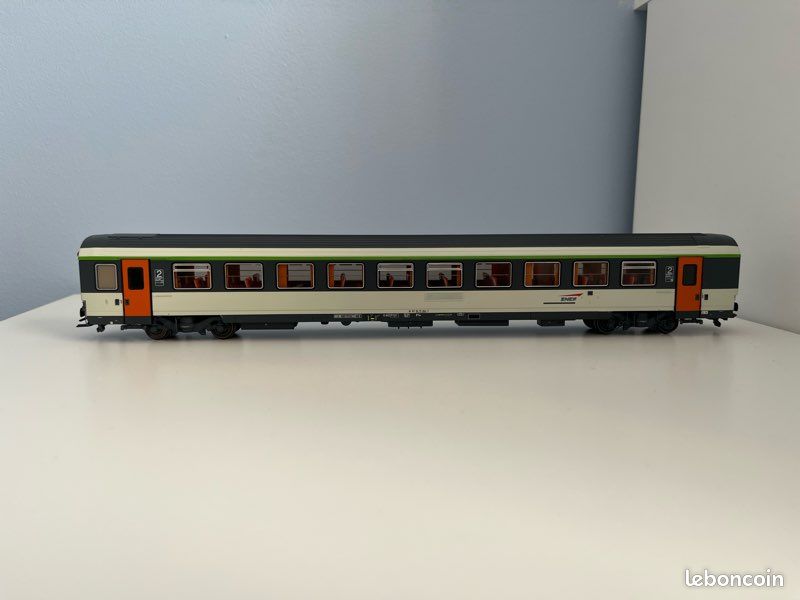Voiture Voyageurs Corail 2e Classe LS Models – 40127-2 – Neuf Et Rare