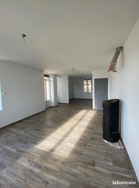 Appartement 3 pièces 85 m² · à Saint-Étienne · 85 m² · 845 €/mois