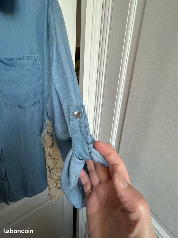 Chemise, veste en lyocel bleu jean et broderie anglaise beige, doré - TU jusqu’au 52 - neuve (image 7)