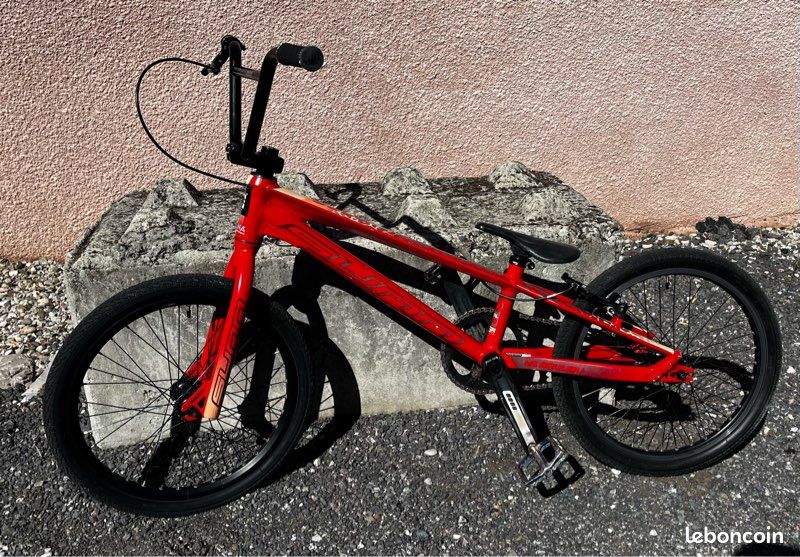 BMX race pro (image 1)