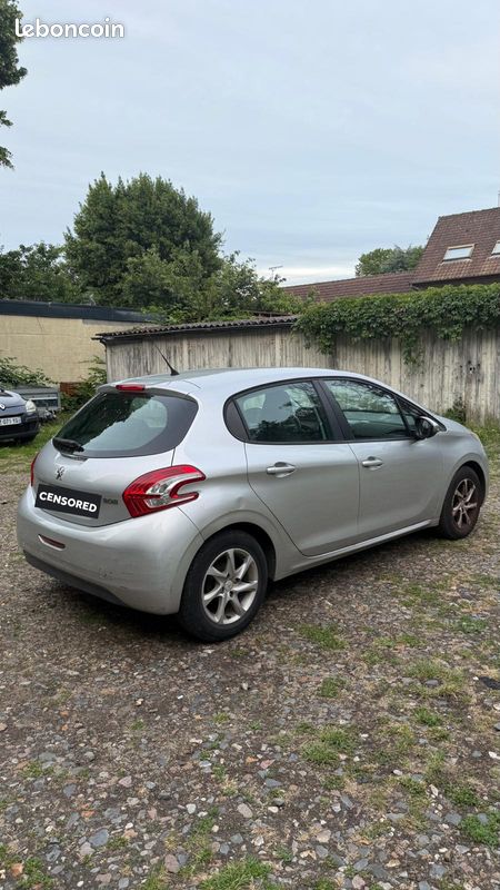 Peugeot 208 année 2012 modèle 2013 (image 3)
