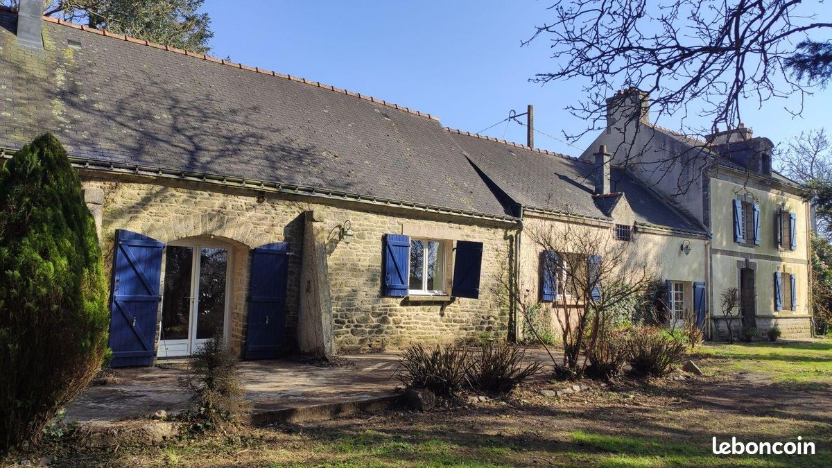 Maison 7 pièces 206 m² · à Pluméliau-Bieuzy · 206 m² · 243 800 €