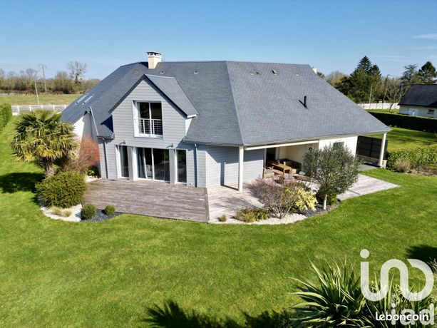 Maison 10 pièces 250 m²