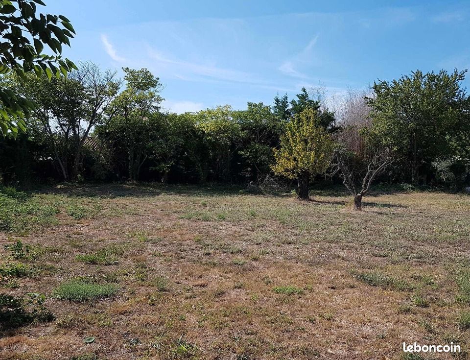 Terrain 430 m² Mouries · à Mouriès · 190 000 €