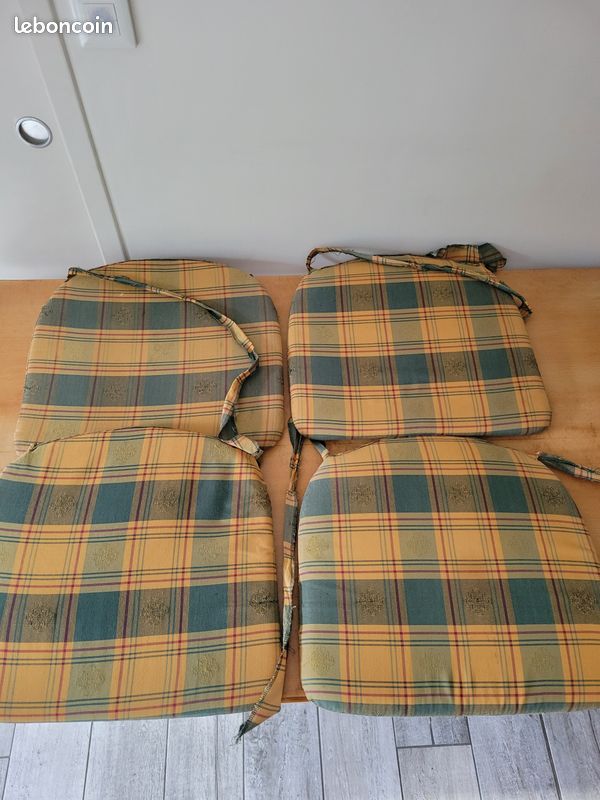 Lot de 4 chaises en rotin naturel tressé – Dossier haut – Style vintage (esprit colonial) (image 11)