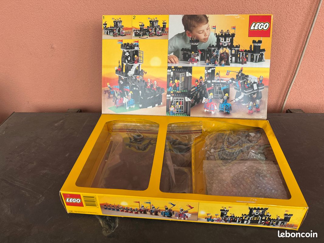 Lego - 6085 - Chateau du Monarque Noir - Black Monarch's Castle (image 12)