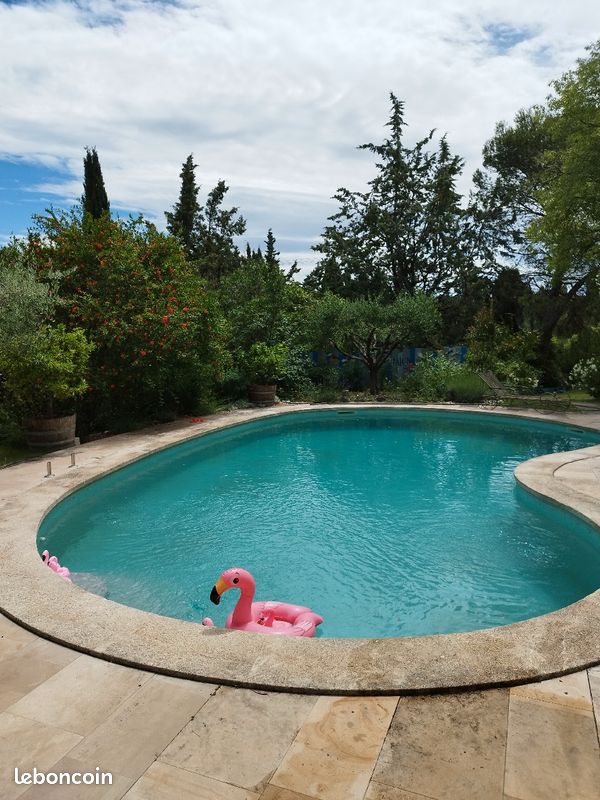 Maison avec piscine privative Uzès à pied (image 1)