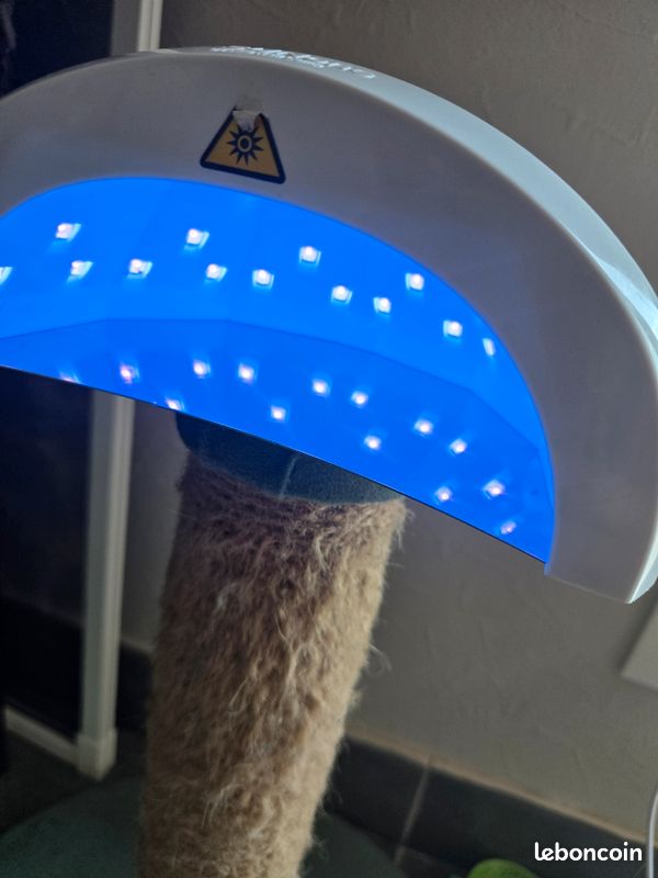 Lot lampe led uv et pinces de retrait manucurist (image 11)