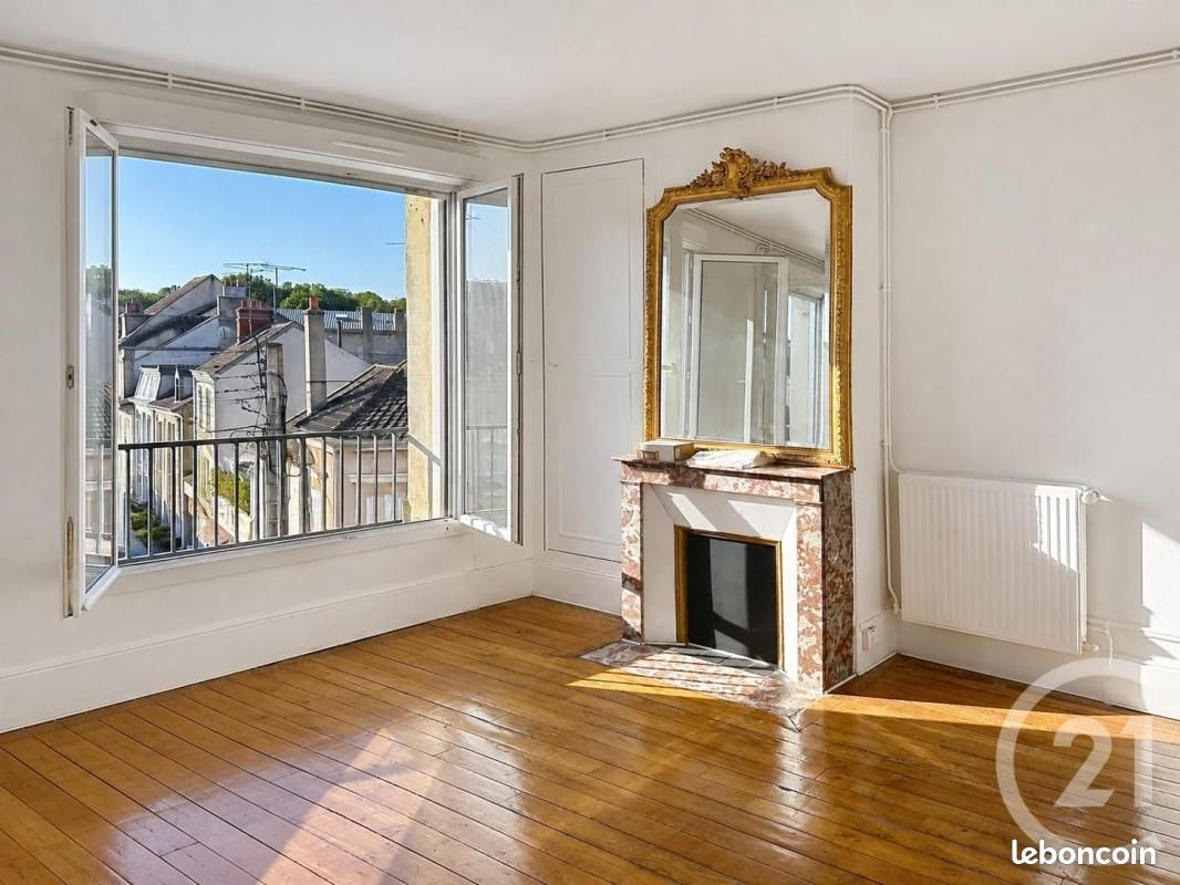Appartement 3 pièces 68 m² · à Montereau-Fault-Yonne · 68 m² · 827 €