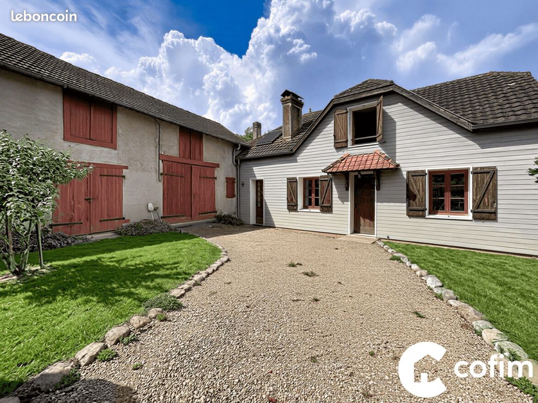 Maison 7 pièces 120 m² · à Garlin · 120 m² · 170 000 €