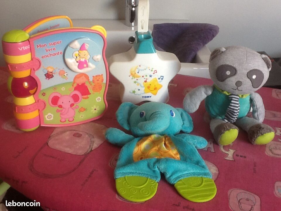 Lot de jouets bebe (image 1)