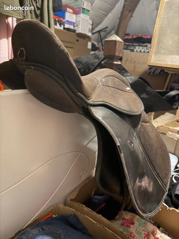 Selle (image 1)