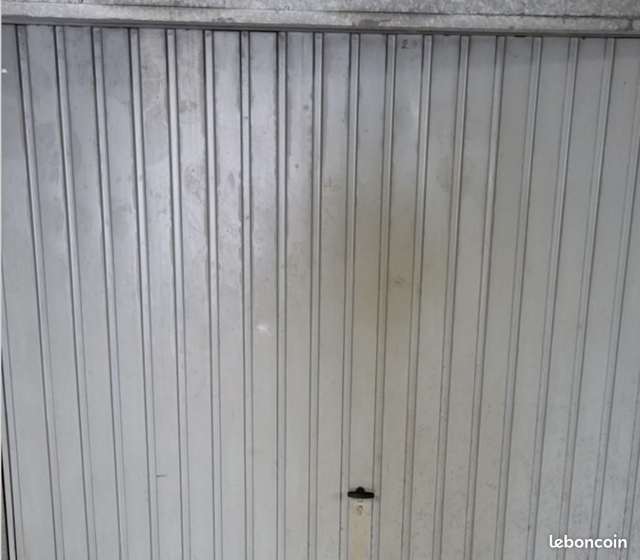 Parking 10 m² · à Besançon · 10 m² · 59 €/mois