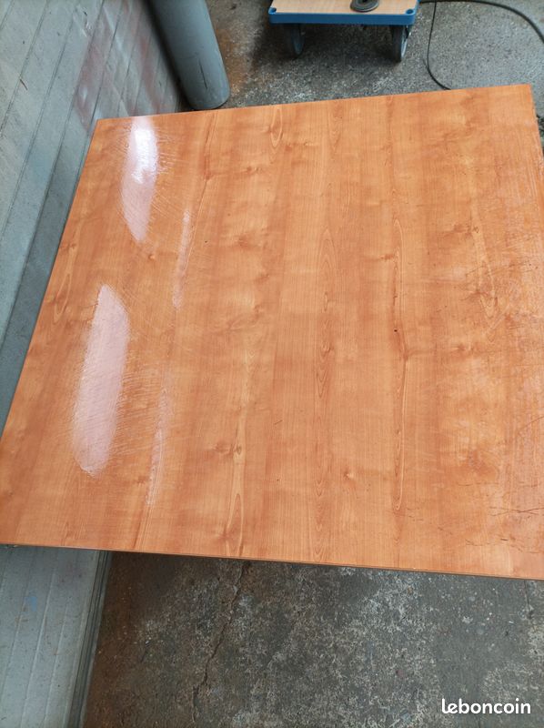 Table (image 3)